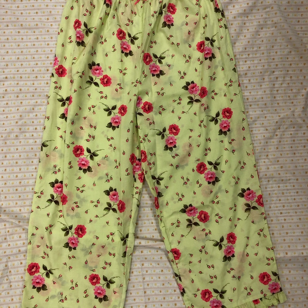 Bundle of 2 Vintage VS Pants